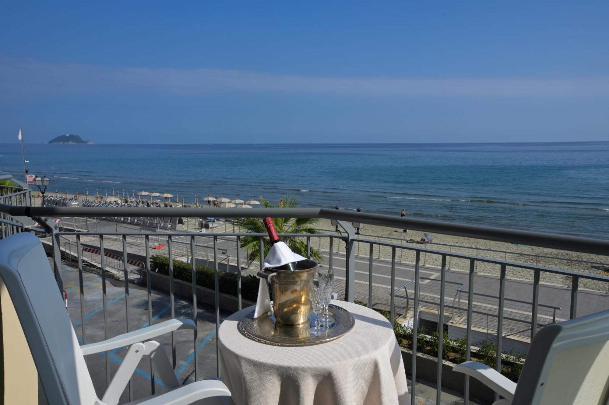 Residence Atlantic Alassio Extérieur photo